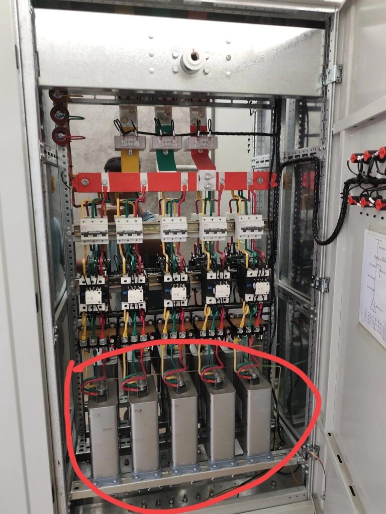 The Functions of Capacitors Inside Power Distribution Cabinets